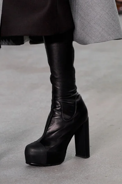 Look 22